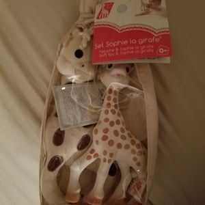 NWT Sophie La Girafe Set